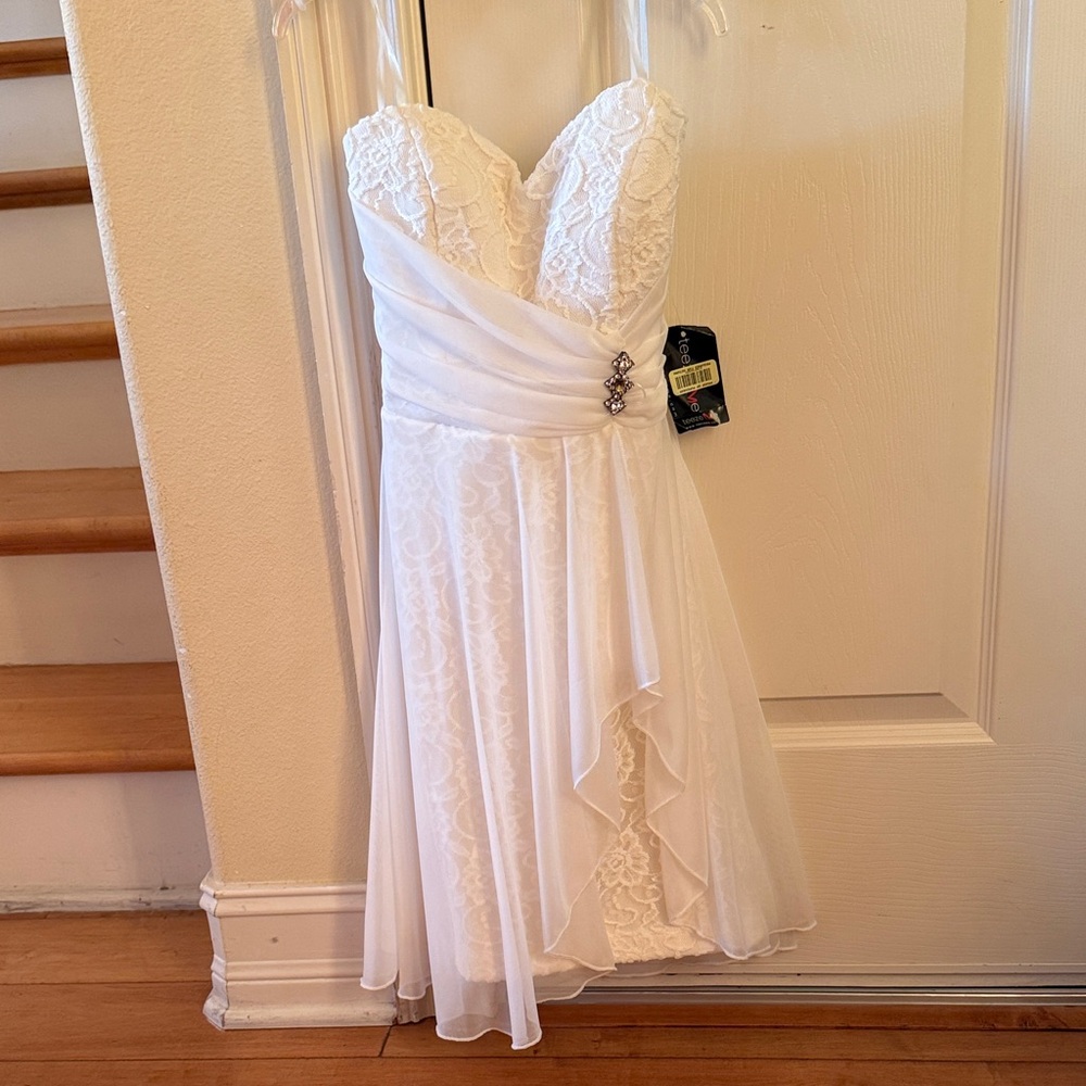 NWT Teeze Me White Lace Dress, size 1, girls/teen